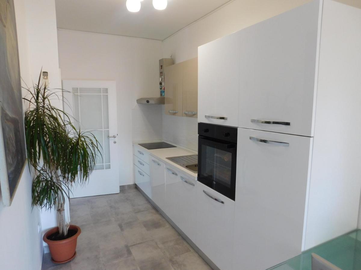 Great View Comfortable Apartment Whit Free Parking Split Zewnętrze zdjęcie